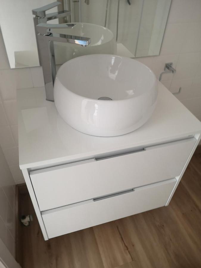 Precioso Apartamento En Primera Linea De Playa Вильягарсия-де-Ароса Экстерьер фото